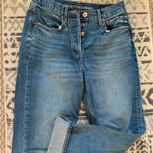 American Eagle Outfitters 90’s Boyfriend Jean